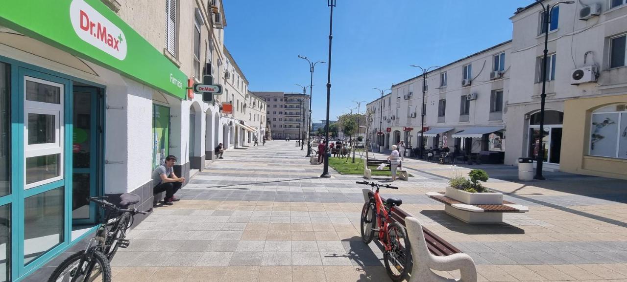 Central Apartament La Malul Marii 3 Camere & Living Mangalia Extérieur photo